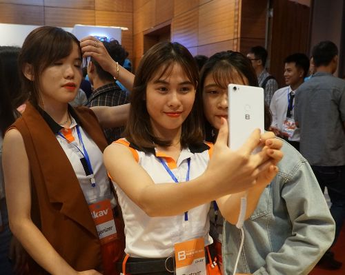 Nguyễn Tữ Quảng,smartphone,Bphone3