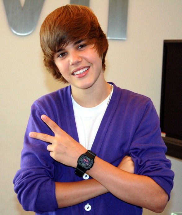 Justin Bieber vÃ  nhá»¯ng kiá»u tÃ³c Äi Äáº§u xu hÆ°á»ng - áº¢nh 1.