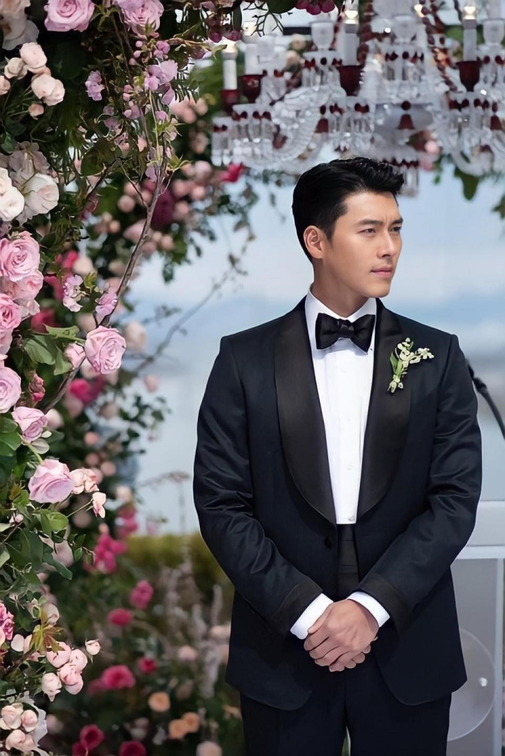 Ngất ngây trước vẻ điển trai của Hyun Bin trong đám cưới với Son Ye Jin - 1